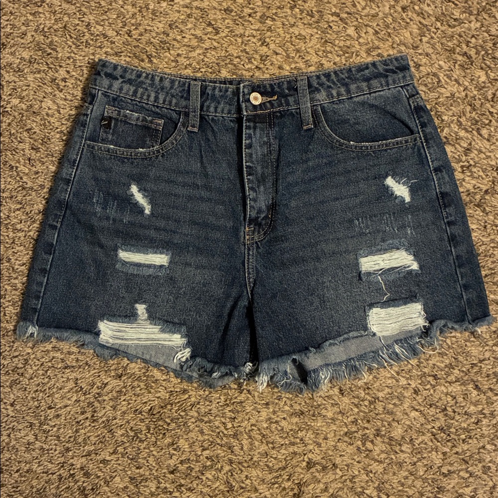 KanCan Women's high rise jean Shorts -size 9/ 28